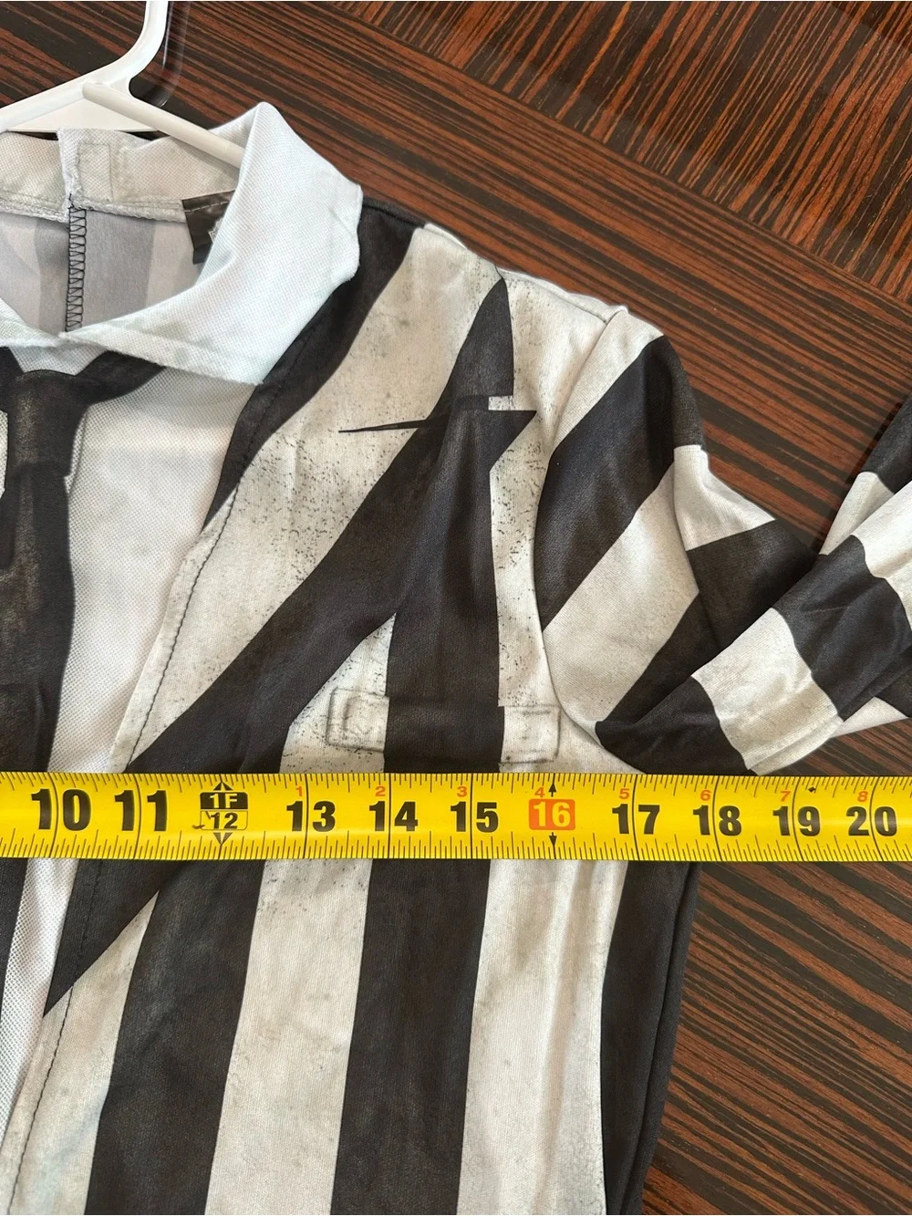 Rubies Beetlejuice one piece costume kids Sz L (12-14) NWOT Halloween costume